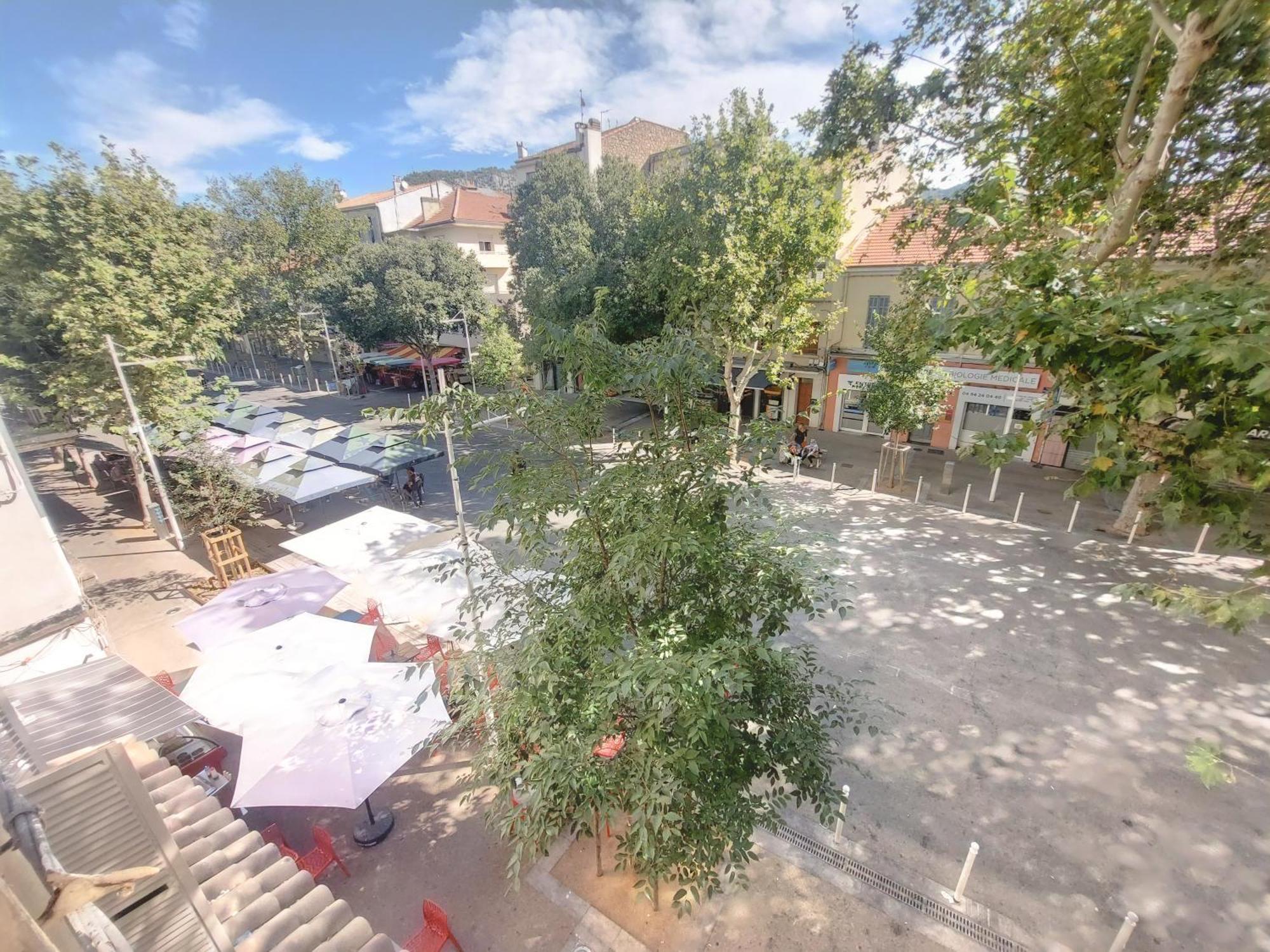 Charmant Appartement Pres Du Marche, Gare Et Port A 5Mn 툴롱 외부 사진